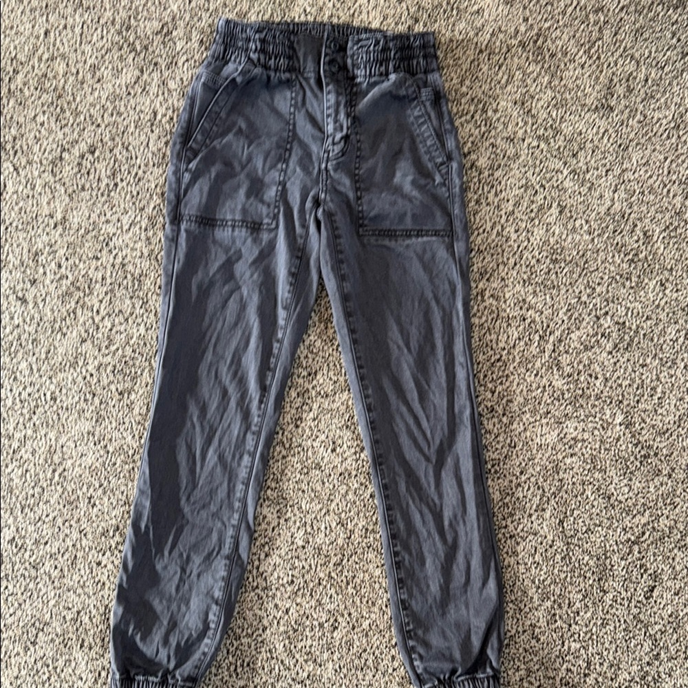 American Eagle Gray Cargo Pants with Tapered Fit